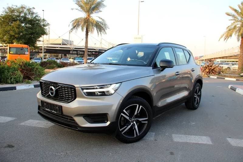 2022 Volvo XC40 R DESIGN