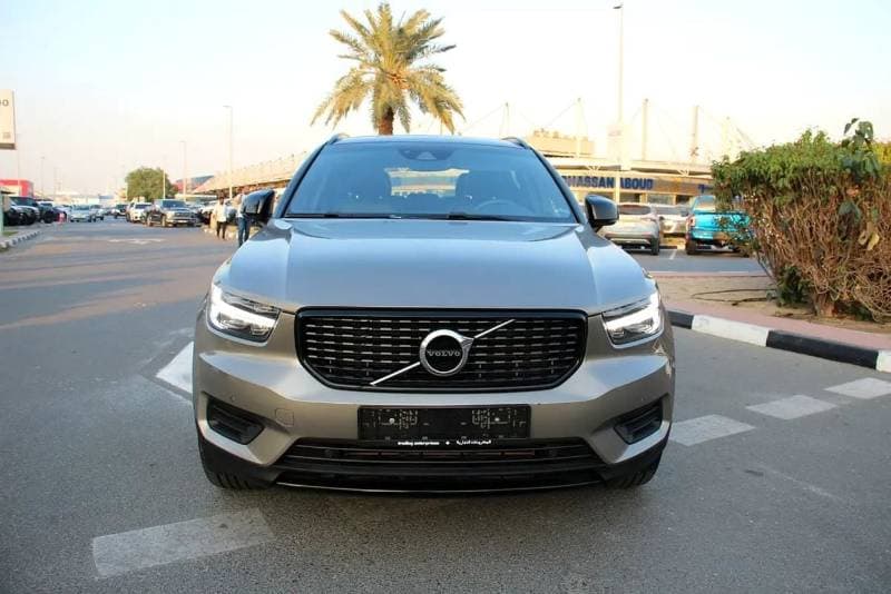 2022 Volvo XC40 R DESIGN thumbnail 8