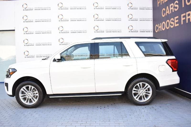 2023 Ford Expedition XLT thumbnail 3