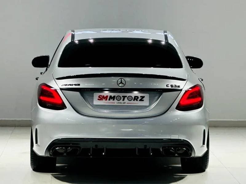 2020 Mercedes Benz C200 AMG thumbnail 5