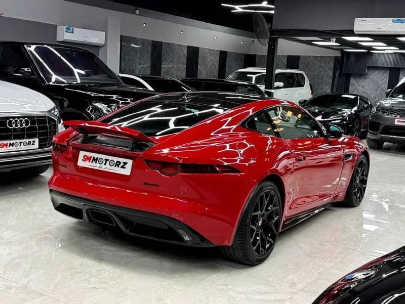 2018 Jaguar F TYPE R DYNAMIC thumbnail 5