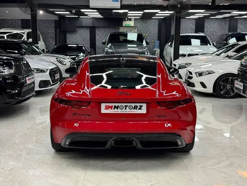 2018 Jaguar F TYPE R DYNAMIC thumbnail 6