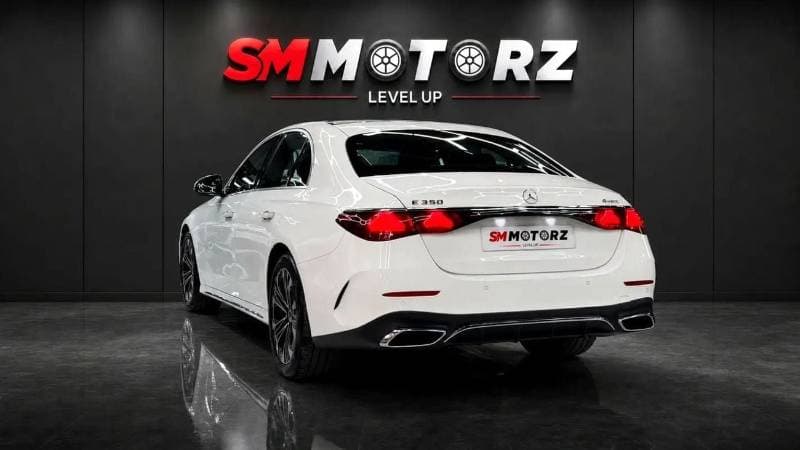 2025 Mercedes Benz E350 4MATIC thumbnail 7