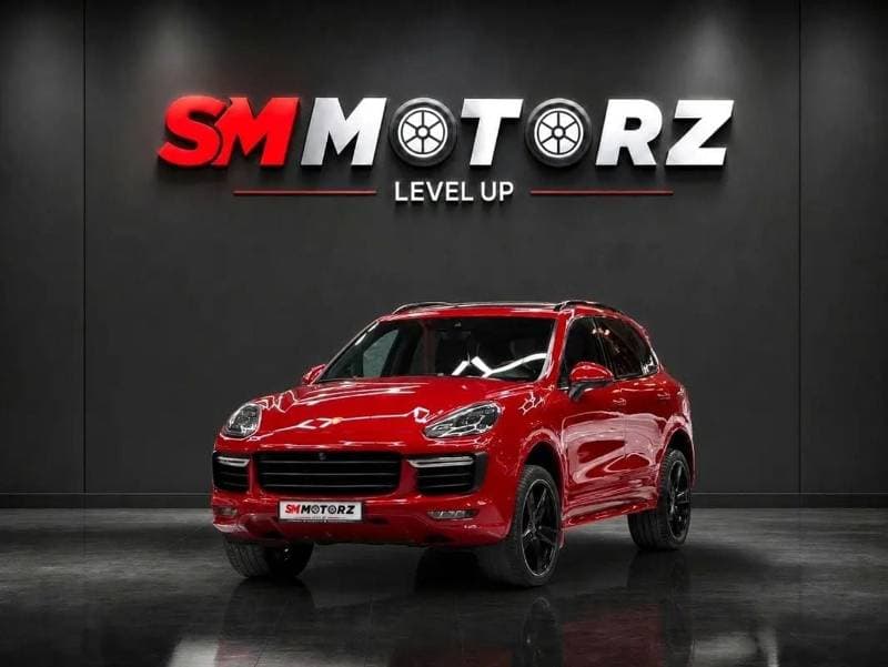 2016 Porsche Cayenne GTS thumbnail 2