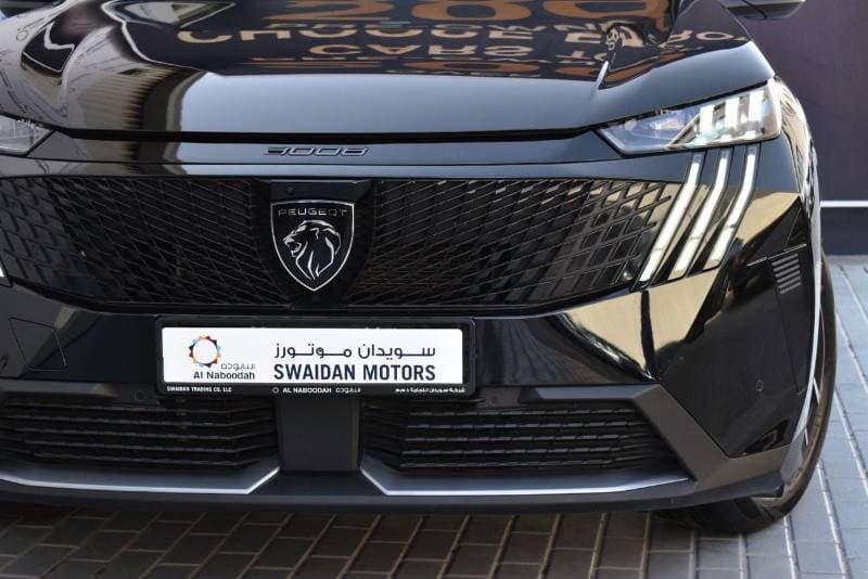 2025 Peugeot 3008 GT thumbnail 2