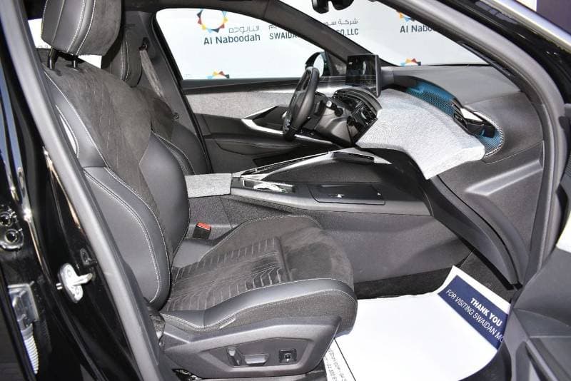 2025 Peugeot 3008 GT thumbnail 7
