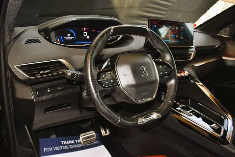 2025 Peugeot 5008 GT thumbnail 8