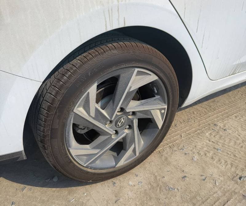 2025 Hyundai Elantra SMART thumbnail 6