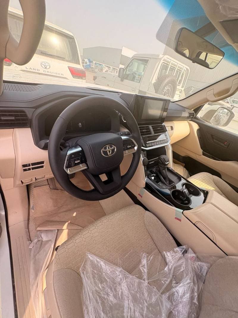 2026 Toyota Land Cruiser GXR thumbnail 5