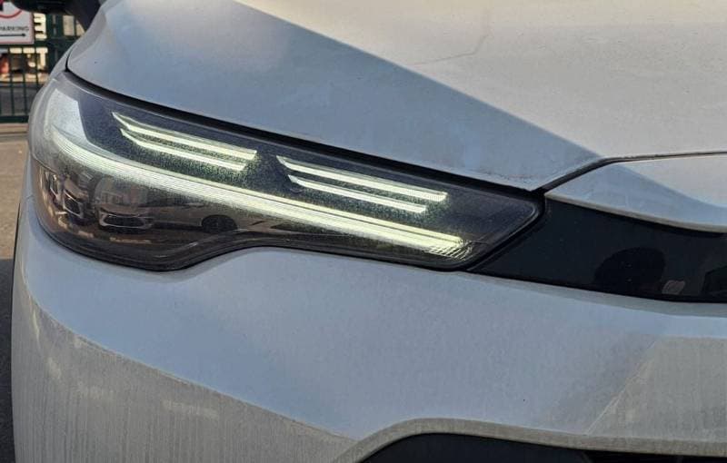 2026 Toyota Frontlander Luxury thumbnail 2