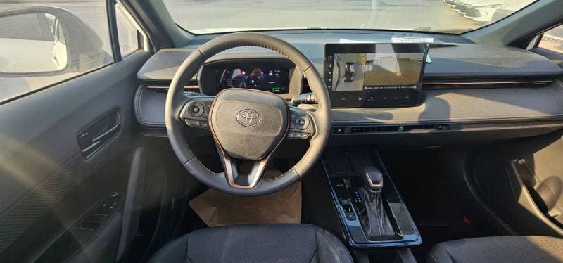 2026 Toyota Frontlander Luxury thumbnail 7