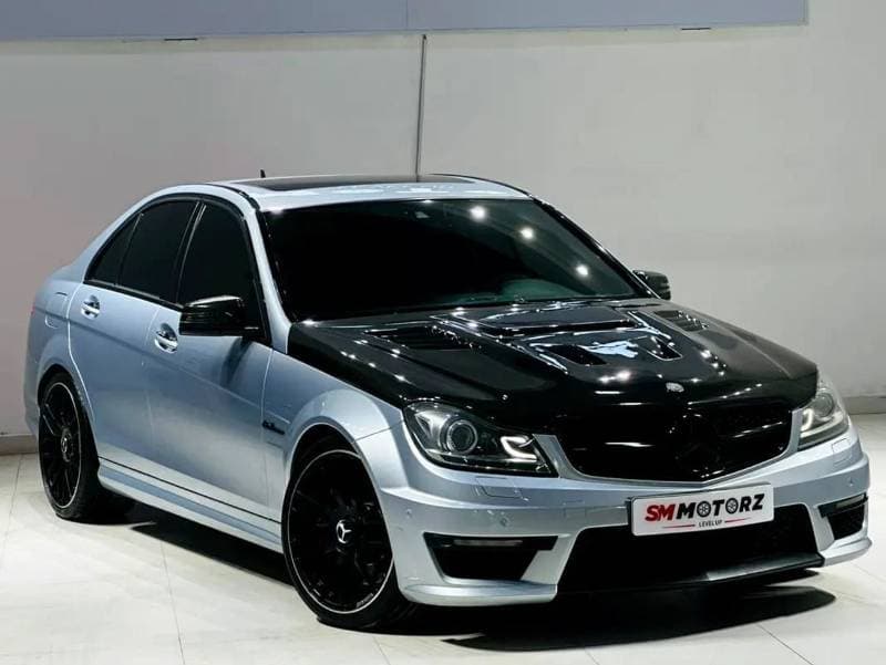 2013 Mercedes Benz C63 AMG STANDARD