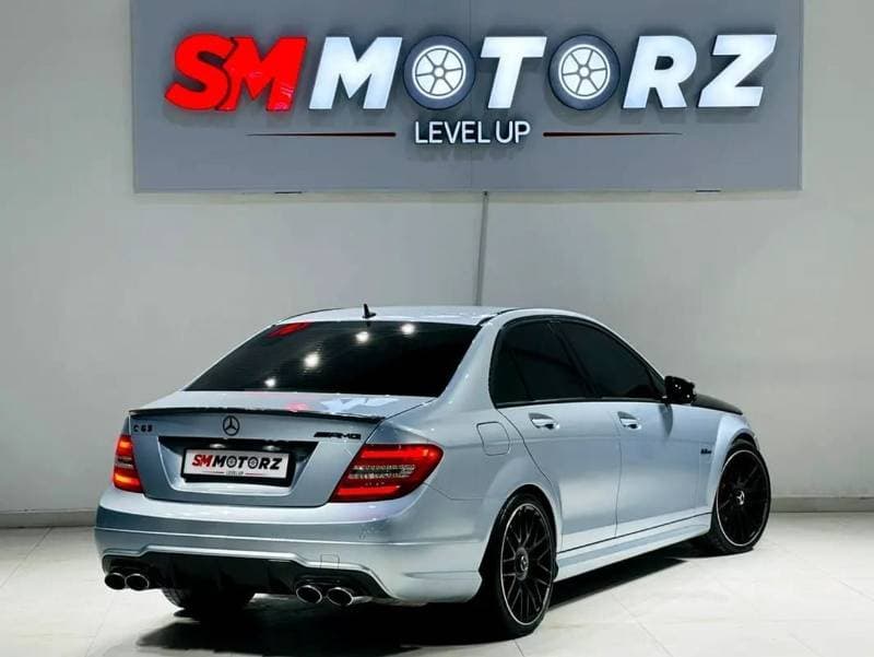 2013 Mercedes Benz C63 AMG STANDARD thumbnail 8