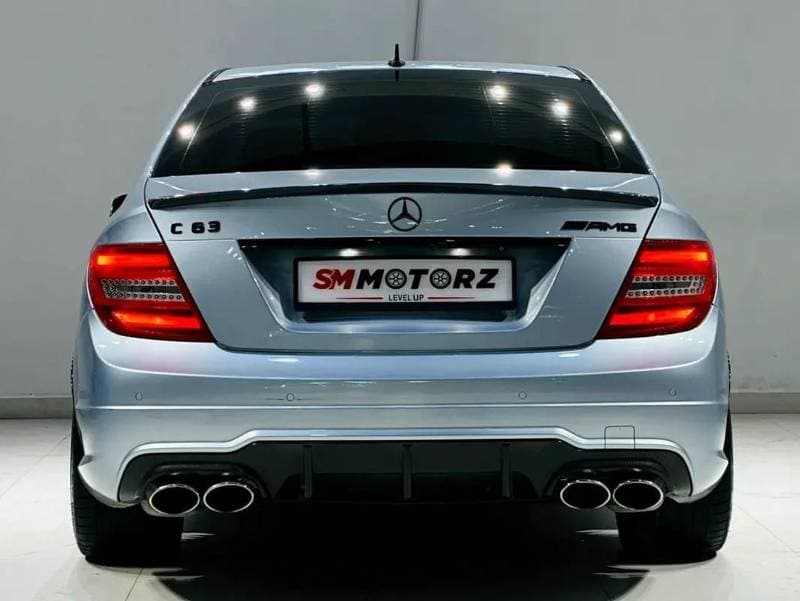 2013 Mercedes Benz C63 AMG STANDARD thumbnail 6