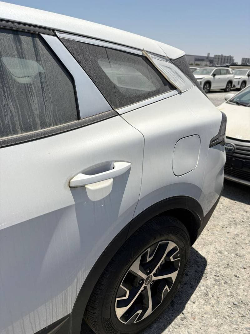 2025 Kia Sportage thumbnail 4