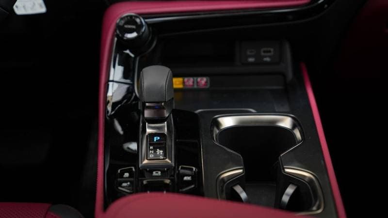 2026 Lexus NX 350h PREMIER thumbnail 4