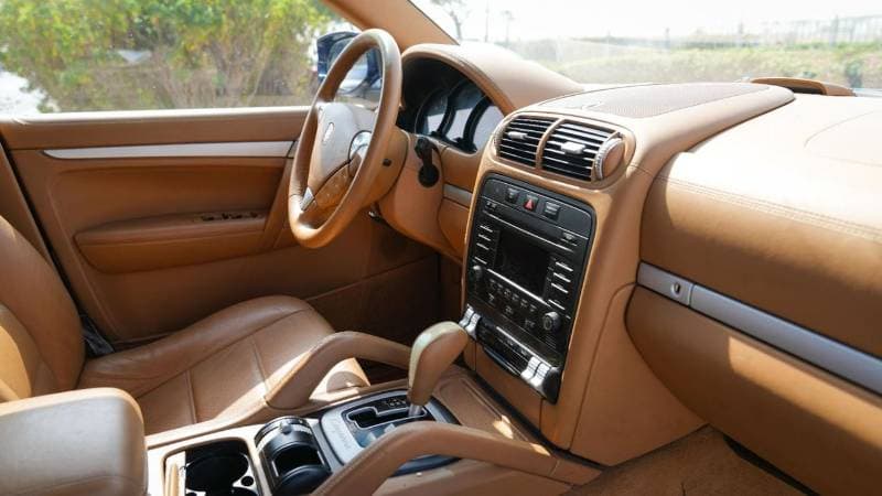 2009 Porsche Cayenne STANDARD thumbnail 8
