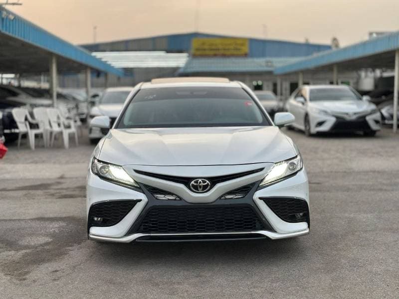 2019 Toyota Camry SPORT