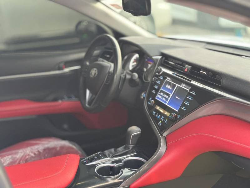 2019 Toyota Camry SPORT thumbnail 8