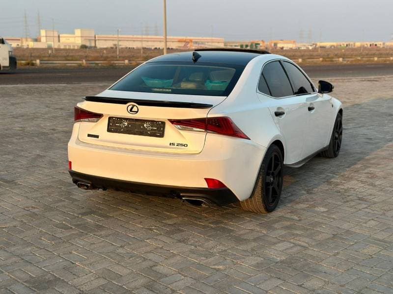 2014 Lexus IS250 PREMIER thumbnail 4