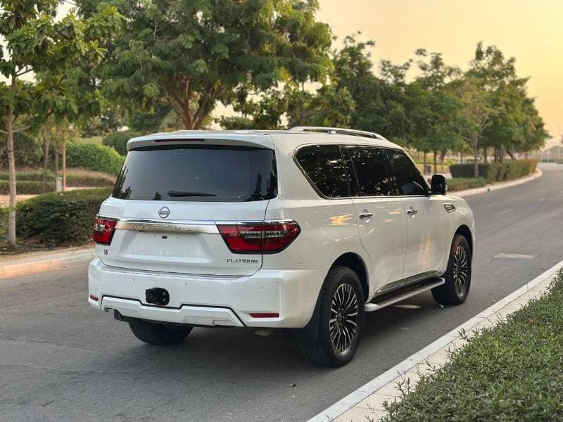2023 Nissan Patrol SE PLATINUM CITY thumbnail 5