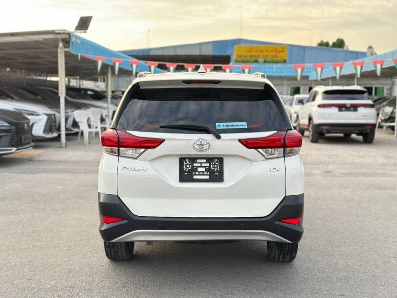 2023 Toyota Rush EX thumbnail 6