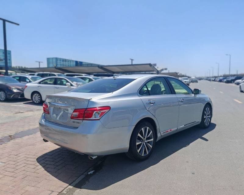 2011 Lexus ES350 BASE thumbnail 5