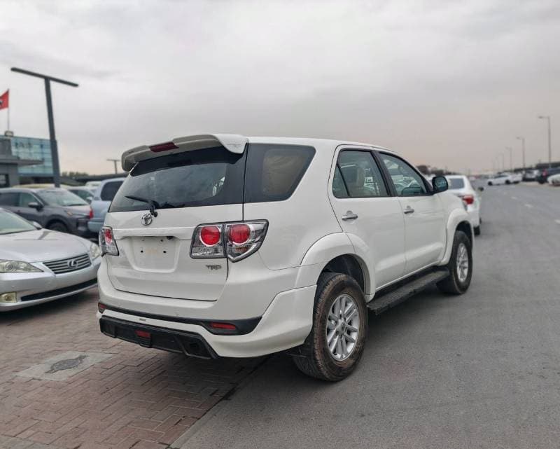 2015 Toyota Fortuner 60TH thumbnail 4