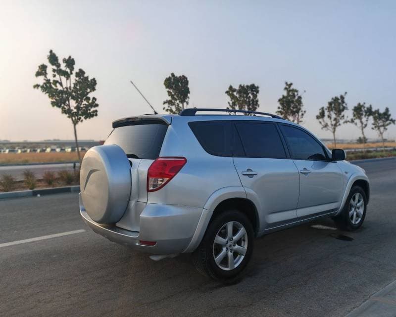 2008 Toyota RAV4 MID thumbnail 5