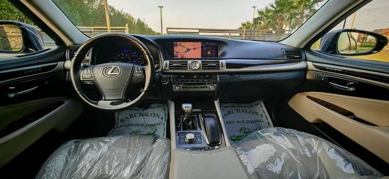 2013 Lexus LS460 PREMIER LWB thumbnail 6