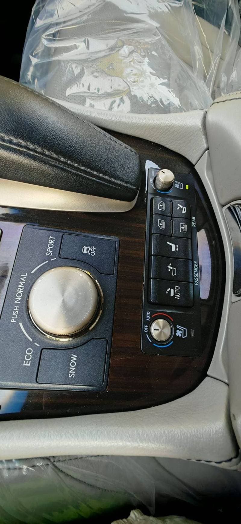 2013 Lexus LS460 PREMIER LWB thumbnail 3
