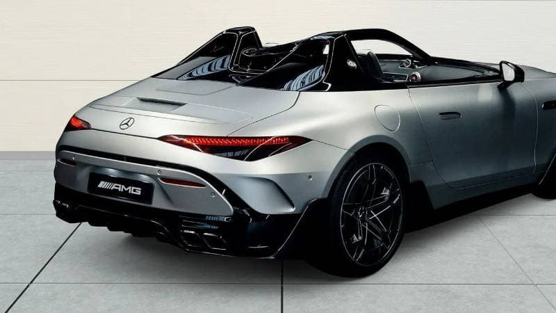 2025 Mercedes Benz C 32 Amg thumbnail 3