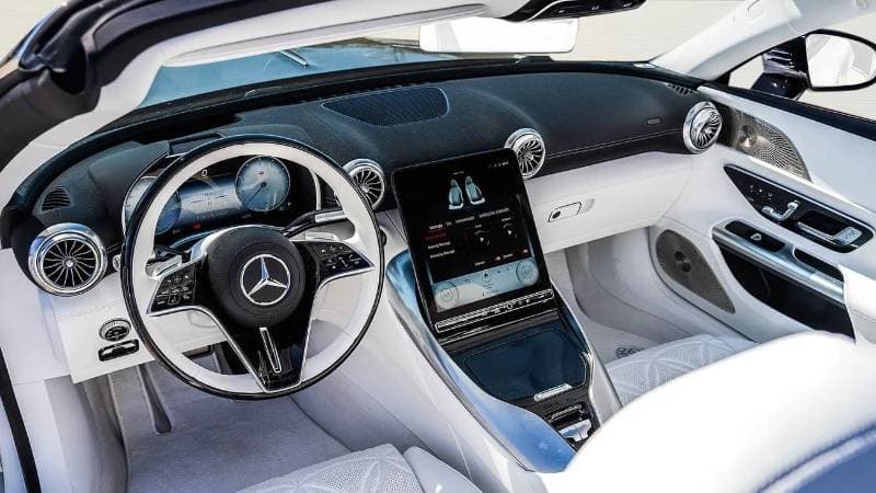 2025 Mercedes Maybach S680 Maybach thumbnail 8