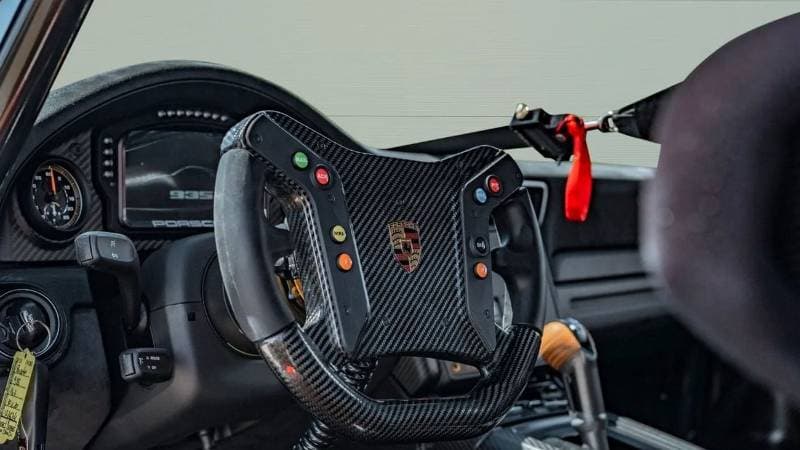 2019 Porsche 911 GT2 RS thumbnail 8