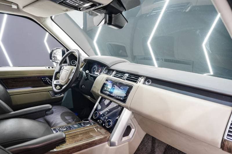 2019 Land Rover Range Rover VOGUE SE LWB thumbnail 7