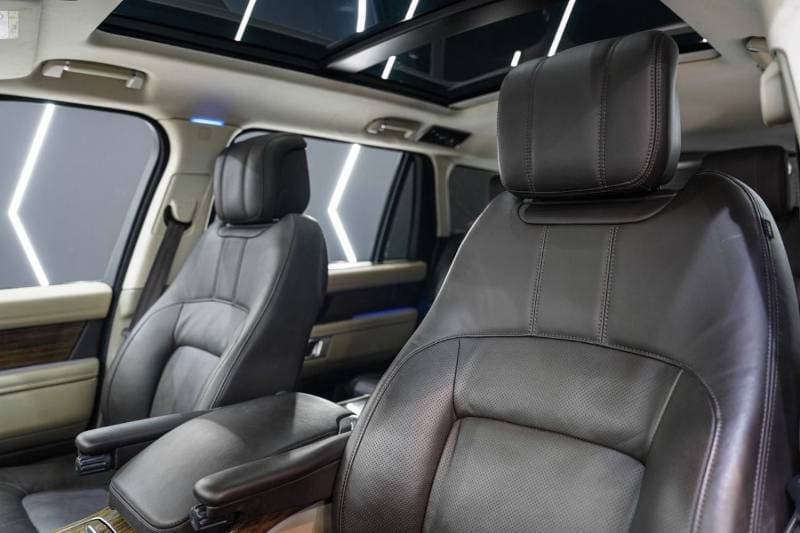 2019 Land Rover Range Rover VOGUE SE LWB thumbnail 5