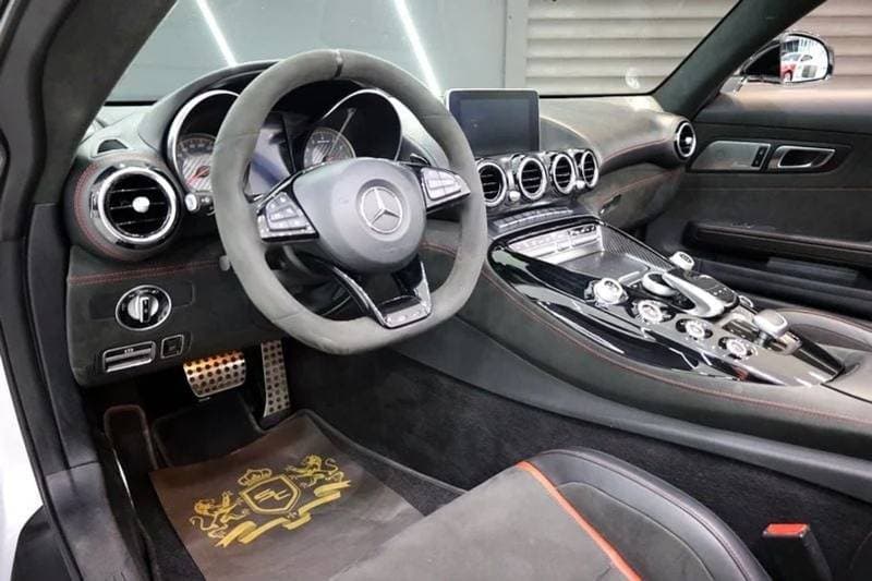 2018 Mercedes Benz AMG GT C thumbnail 6