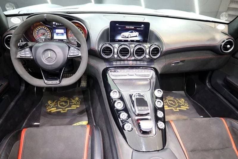 2018 Mercedes Benz AMG GT C thumbnail 8