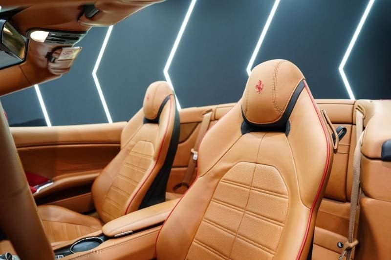2017 Ferrari California T Handling Speciale thumbnail 4