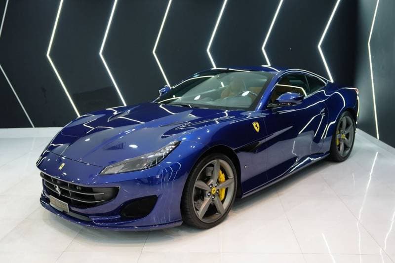 2019 Ferrari Portofino STANDARD thumbnail 2