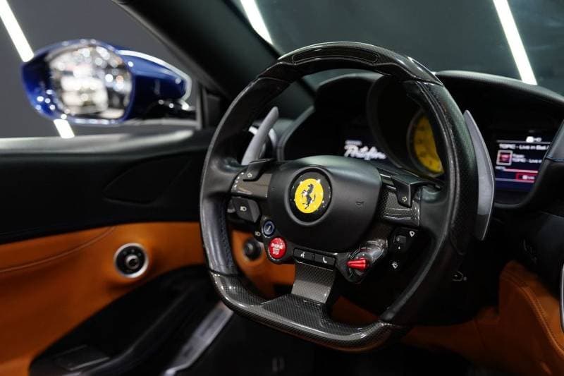 2019 Ferrari Portofino STANDARD thumbnail 5