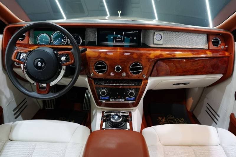 2022 Rolls Royce Phantom Standard thumbnail 7