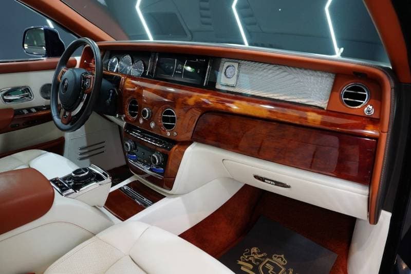 2022 Rolls Royce Phantom Standard thumbnail 8