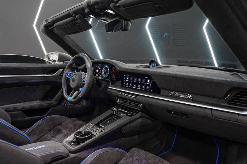 2024 Porsche 911 TURBO S thumbnail 7