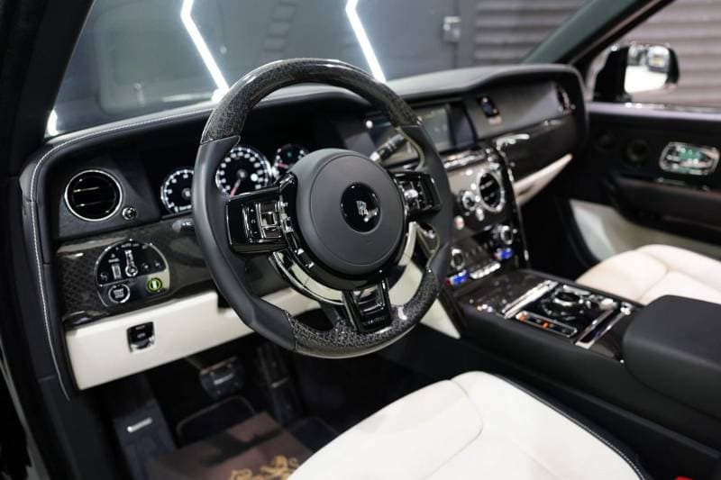 2023 Rolls Royce Cullinan BLACK BADGE thumbnail 4