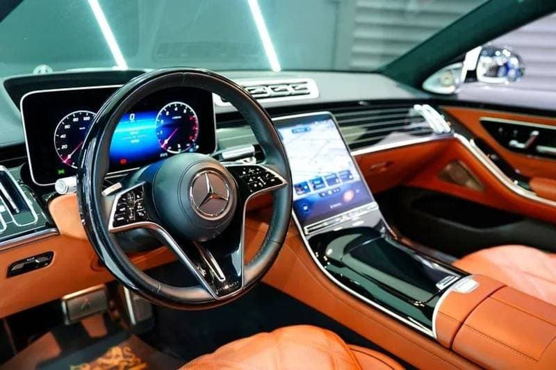 2022 Mercedes Maybach S680 Maybach Maybach thumbnail 5