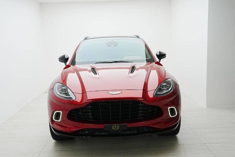 2021 Aston Martin DBX STANDARD thumbnail 2