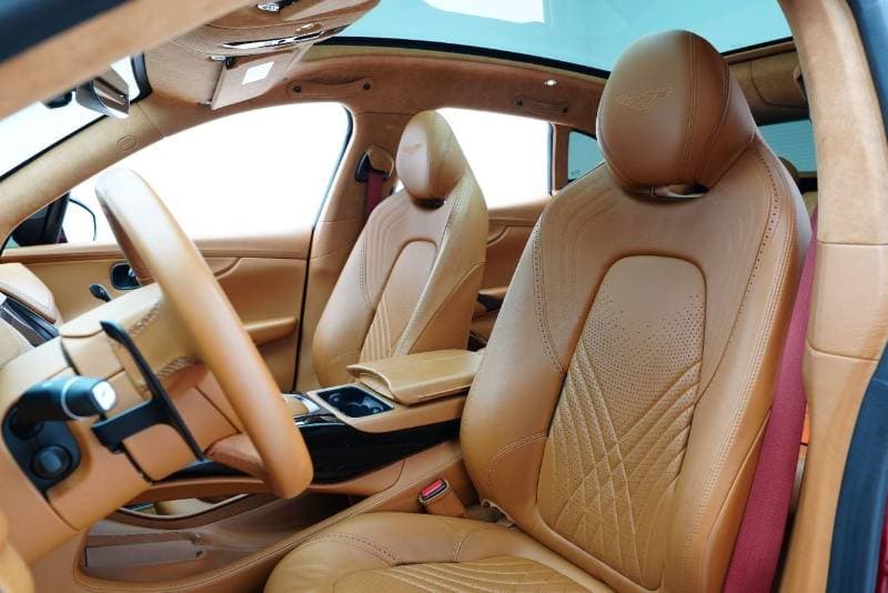 2021 Aston Martin DBX STANDARD thumbnail 6