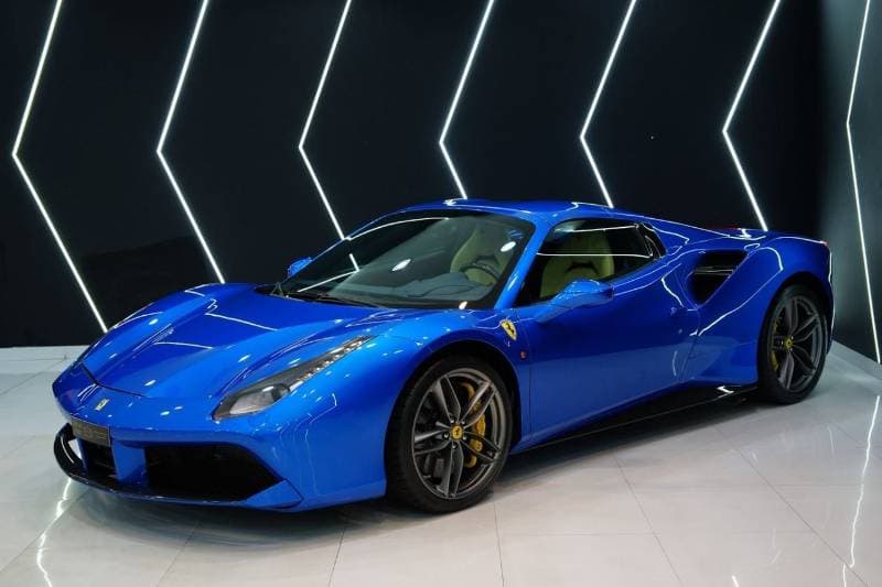 2017 Ferrari 488 Spider STANDARD thumbnail 2