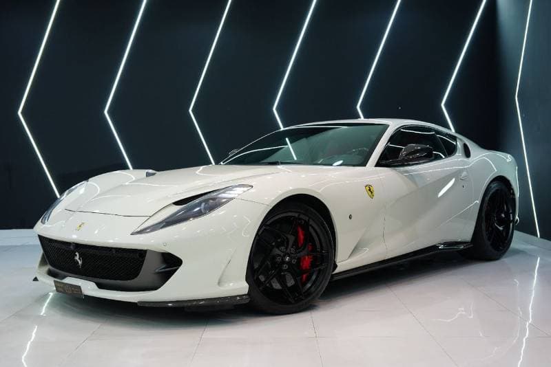 2019 Ferrari 812 SUPERFAST